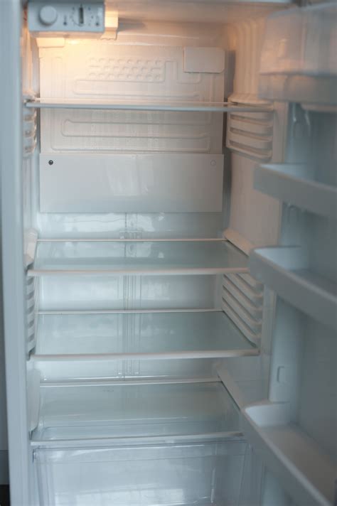 Free Stock Photo 10651 Open empty refrigerator | freeimageslive