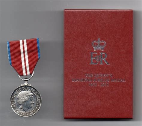 THE QUEEN'S DIAMOND JUBILEE MEDAL 2012. ORIGINAL ISSUE OFFICIAL MEDAL ...