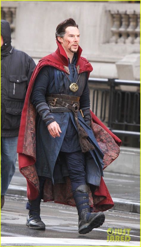 Doctor Strange costume (Benedict Cumberbatch version) question | Dr strange costume, Dr strange ...