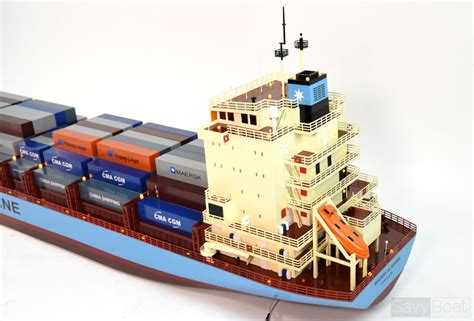 Maersk Container Ship 70″ HO scale – SavyBoat