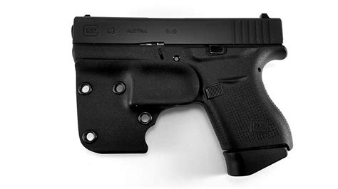 4 Best Kydex Pocket Holsters in 2022 [In-Depth Guide 2022]