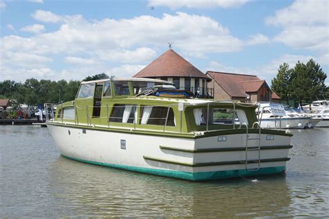 Norfolk Broads Cruiser 7918384 – Burton Waters Boat Sales