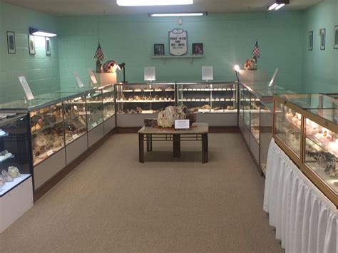 The Gem and Mineral Museum – Fallbrook Historical Society