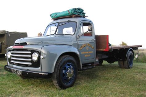 IMCDb.org: 1956 Commer Superpoise B Series 5-Ton MkIV in "The Fast Lady ...