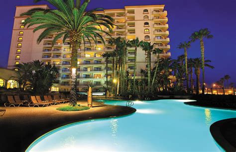 Hilton Waterfront Beach Resort | Huntington Beach, California Coast Hotel | Virgin Atlantic Holidays