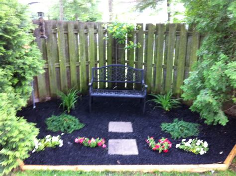 Memorial Garden Ideas For Mom - HMDCRTN