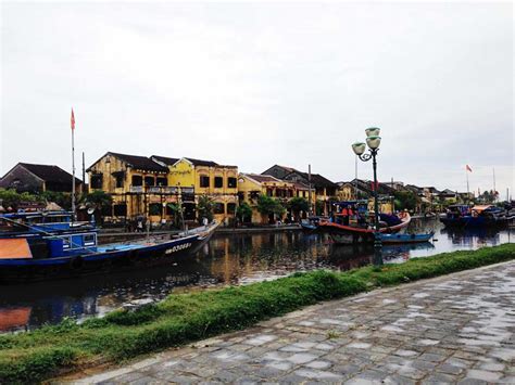 Hoi An Ancient Town Pictorial - Four Around The World