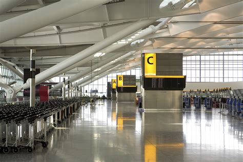 File:Heathrow Terminal 5 - Departures.jpg - Wikipedia, the free encyclopedia