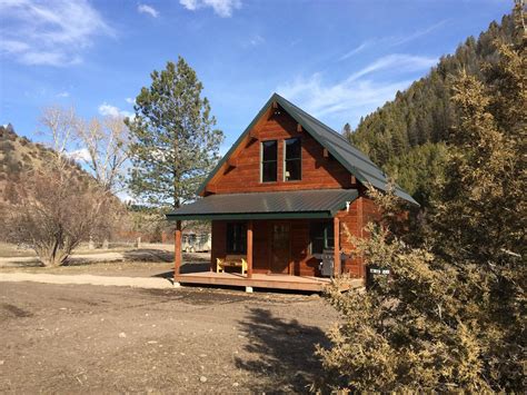 THE CABINS AT ROCK CREEK: 2022 Prices & Reviews (Philipsburg, MT ...