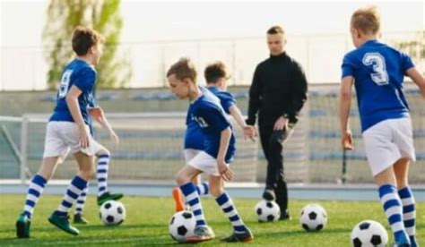 What To Wear For Soccer Practice A Parents Guide - Soccer Unlimited ...