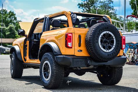 First look at the 2021 2 door cyber orange Ford Bronco Sport ...