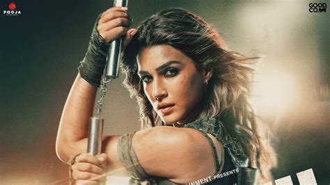 Ganapath: Kriti Sanon Is 'Ready To Kill' In Her First Look From Tiger Shroff Headlined Film - News18