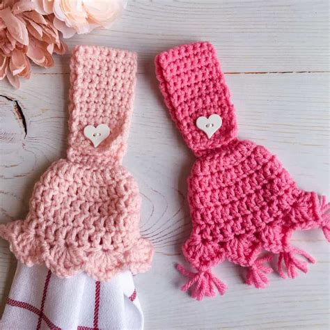 Crochet Towel Topper with Hidden ring Free pattern! - Nana's Crafty Home