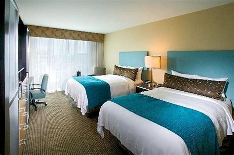 The Heldrich Hotel & Conference Center Rooms: Pictures & Reviews ...