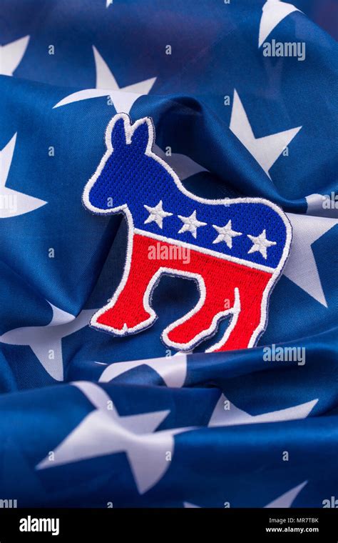 2022 democrat primaries hi-res stock photography and images - Alamy