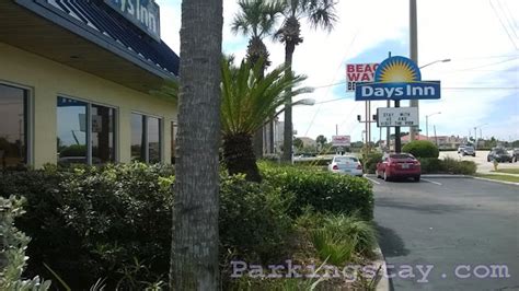 ParkingStay.com: Days Inn - Cocoa Beach