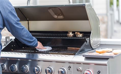 Eco Team | The Best Way to Clean Your Barbecue