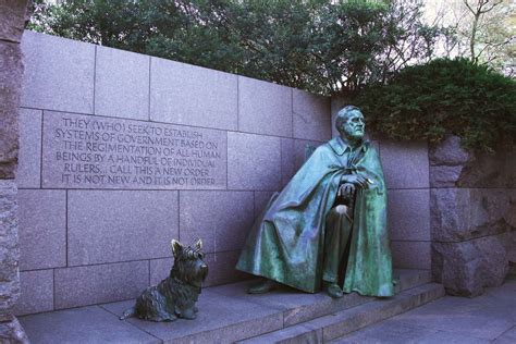 Must-See Monuments & Memorials on the National Mall | Washington DC