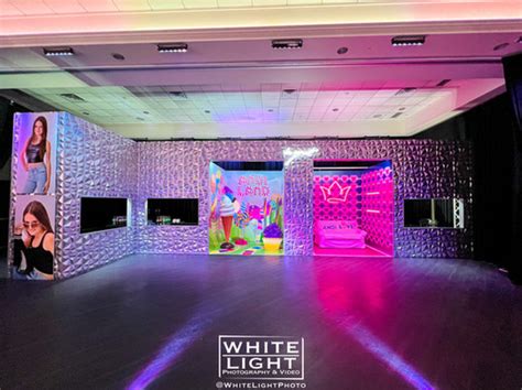 Installations | White Light