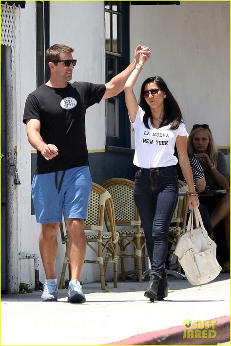 Olivia Munn & Aaron Rodgers Dating, Hold Hands After PDA Packed Brunch (Exclusive Pics): Photo ...