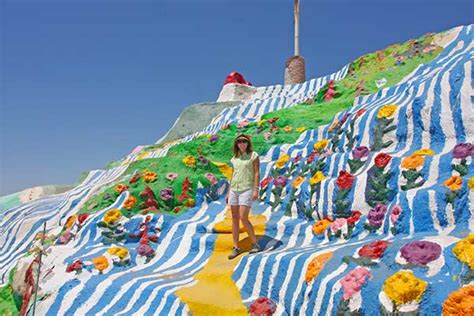 Salvation Mountain in California - DesertUSA