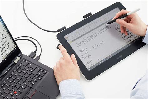 Wacom One vs Intuos Pro (2021): Which Drawing Tablet Should You Get? - Compare Before Buying