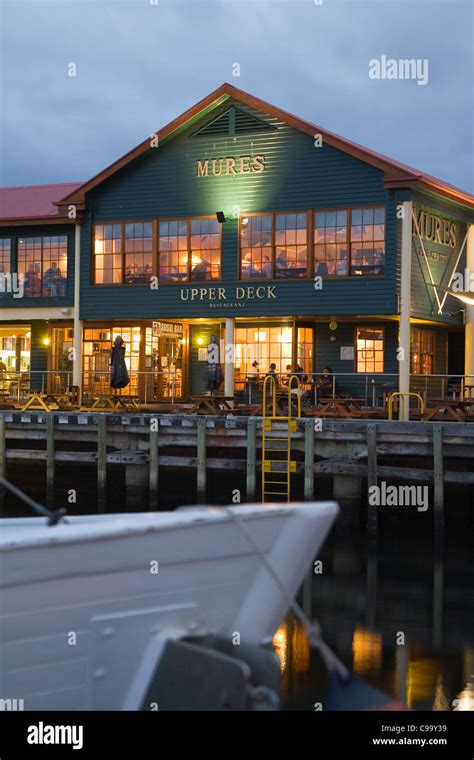 Mures seafood restaurant on Victoria Dock. Sullivans Cove, Hobart ...