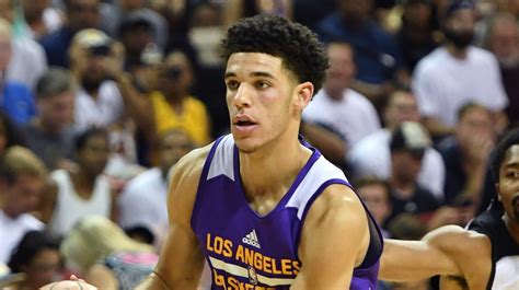 Lonzo Ball Injury Updates, Stats & Highlights