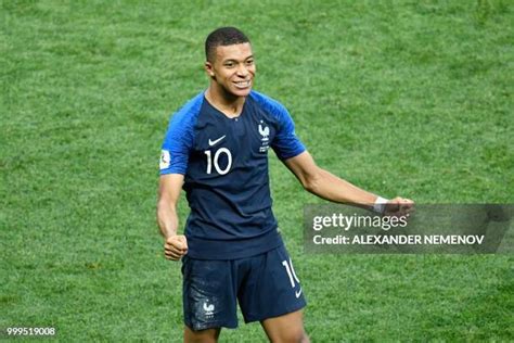 Mbappe World Cup 2018 Photos and Premium High Res Pictures - Getty Images