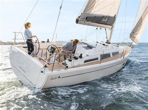 2022 Hanse 348 Sail New and Used Boats for Sale - www.yachtworld.co.uk