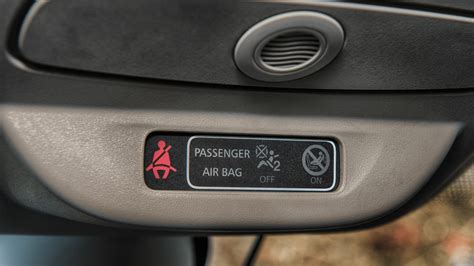 What Can Cause Airbag Light To Come On? - Hybrid Repairs San Diego