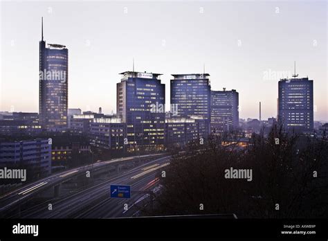 Essen skyline hi-res stock photography and images - Alamy