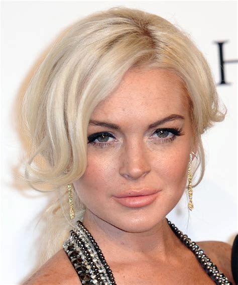 Lindsay Lohan Hairstyles in 2018