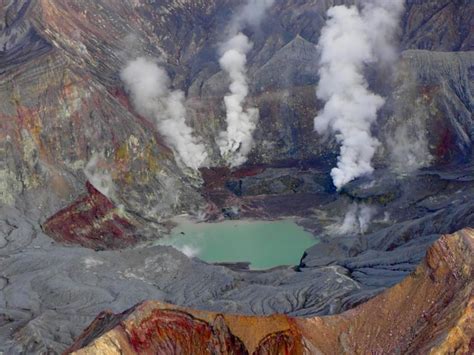 The Whakaari Eruption of 2019 - Volcanoes