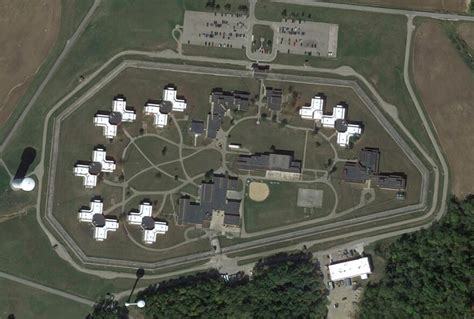 Prison Workers Face Discipline In Inmate's Death At Orient Facility ...