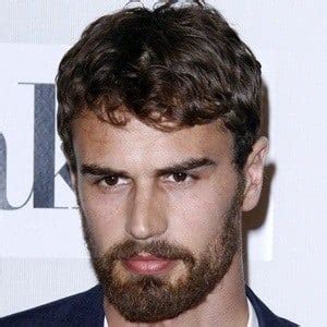 Theo James - Biography, Family Life and Everything About | Wiki Celebrities