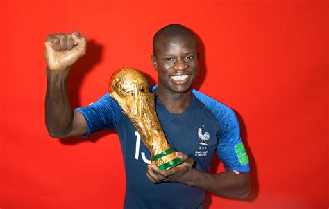 N’Golo Kanté: The People’s Champion – Breaking The Lines