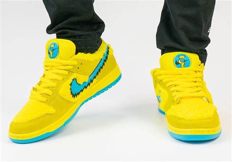 Grateful Dead Nike SB Dunk Low Opti Yellow Release Info | SneakerNews.com