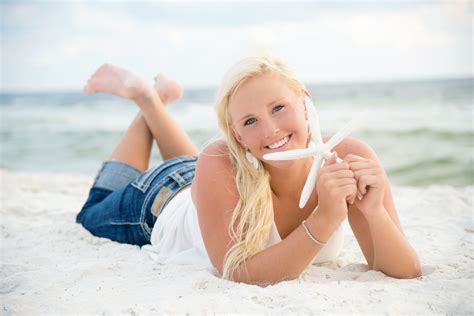 Beach Senior Portraits www.WendyAdamsPhotography.com | Senior portraits ...