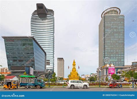 Vattanac Capital Tower and the Canadia Tower in Phnom Penh Editorial ...