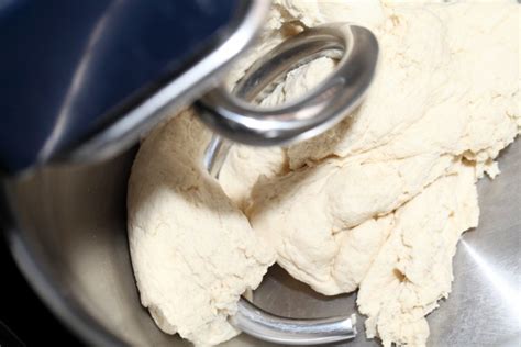 Artisan bread baking tips: Dough mixing & kneading – Weekend Bakery