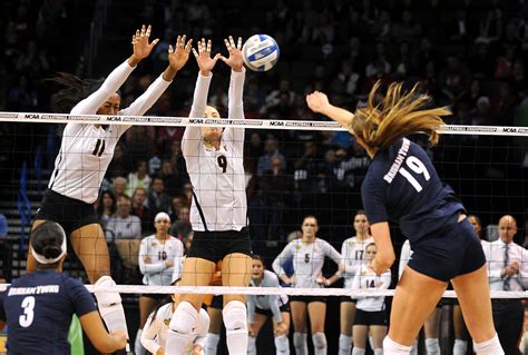 NCAA Volleyball Semifinals: Texas Defense - 2014 NCAA Women's ...