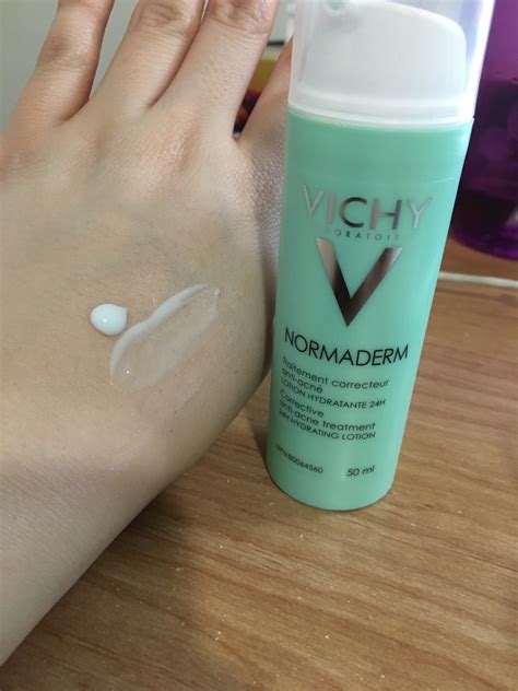 Vichy Normaderm Corrective Anti-Acne Treatment 24h Hydrating Lotion reviews in Blemish & Acne ...