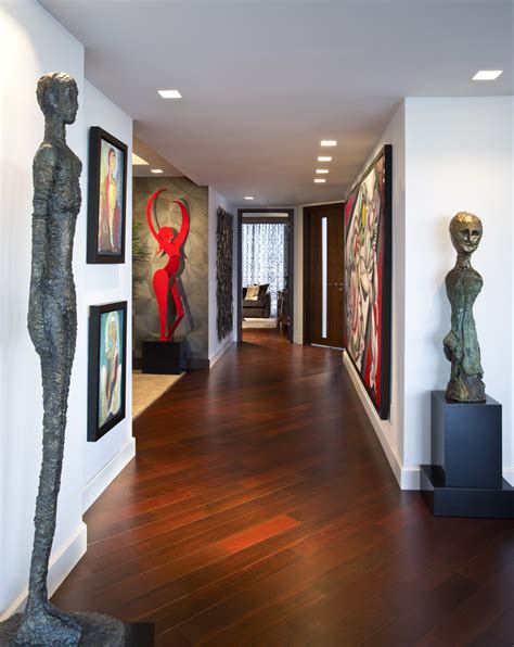 50 Striking Hallway Art Ideas - Chairish Blog