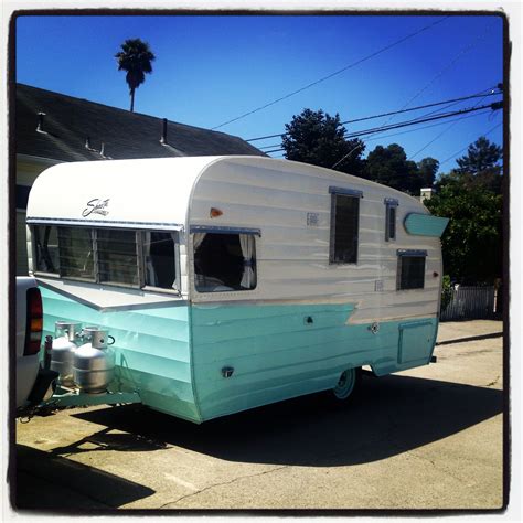 Haha found my parents trailer on Pinterest! Vintage Shasta trailer ...