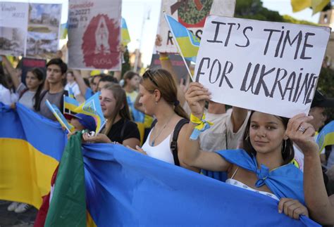 Ukraine Celebrates Its Independence Day | The Takeaway | WNYC Studios