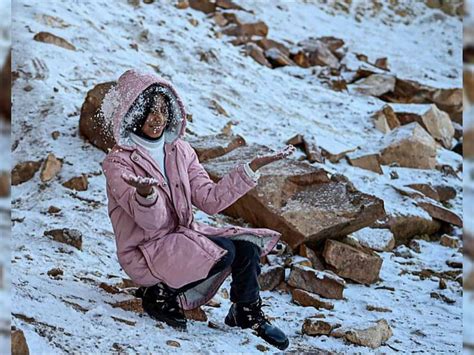 Watch: Snow covers Jabal Al-Lawz in Saudi Arabia