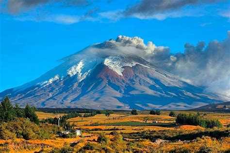 Volcano Cotopaxi - Bucket List Ecuador Travel