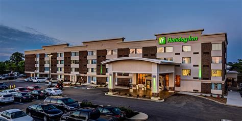 Restaurants Near Holiday Inn Cleveland Northeast - Mentor