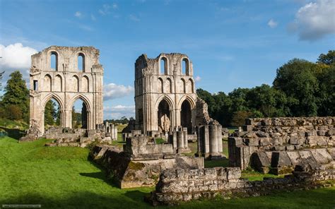 Roche-Abbey South Yorkshire, Yorkshire England, Wales England, Yorkshire Dales, Beautiful Ruins ...